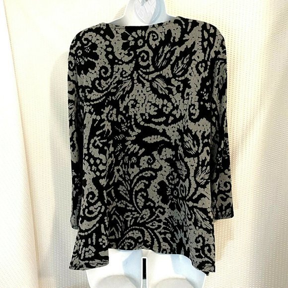 Womens Black Gray Paisley Blouse 3/4 Sleeve Cowl Neck Briggs New York Size XL - Picture 2 of 4